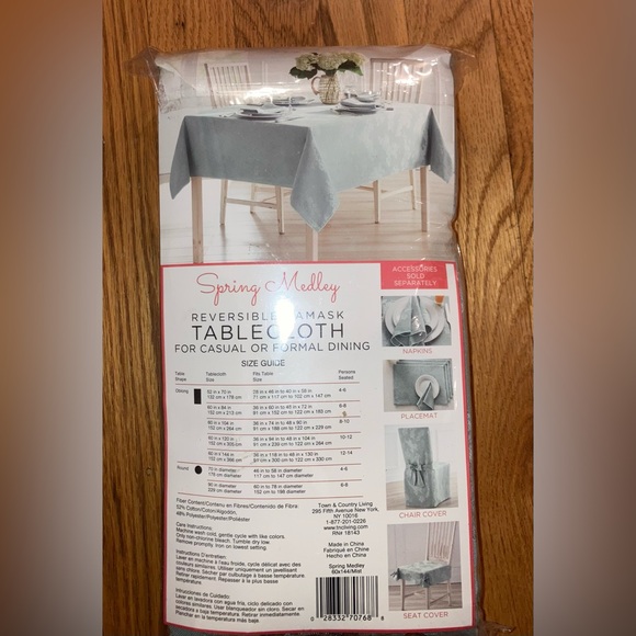 Floral DamaskTablecloth - Town & Country Spring Medley Reversible Mist - Picture 2 of 5